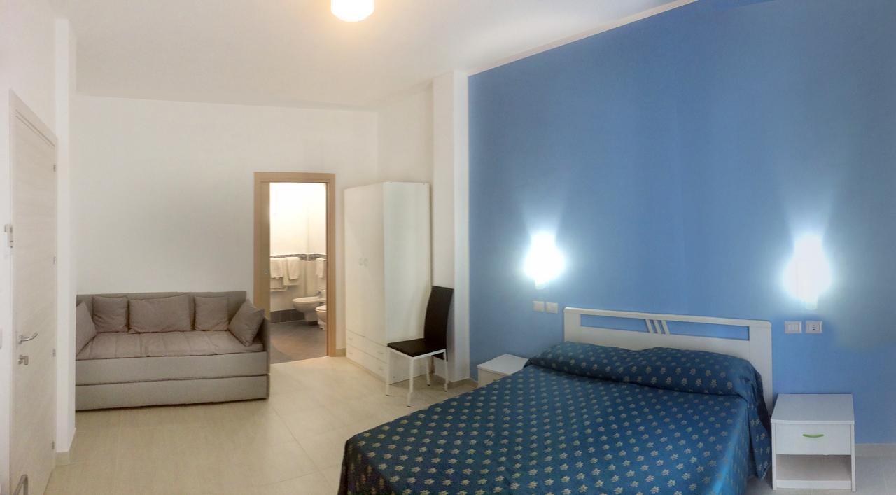Maniel Beach Hotel Letoianni Exterior foto